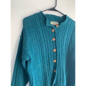 L.L Bean Freeport Maine Blue Long Sleeve Warm Cozy Women’s Cute Comfy Sweater